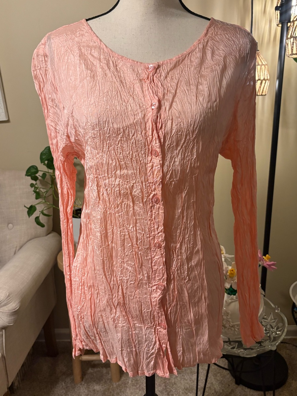 NWT Newport News Peach Pink Crinkle Button-Down Cardigan Shirt - Picture 2 of 9